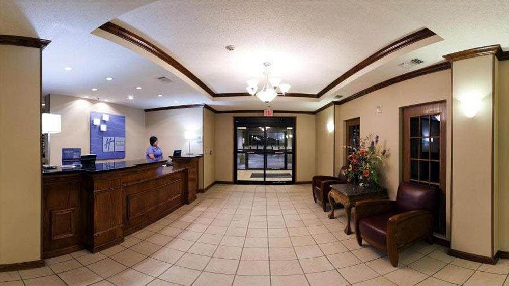 Holiday Inn Express Hotel & Suites Plainview By Ihg Extérieur photo