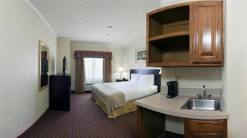 Holiday Inn Express Hotel & Suites Plainview By Ihg Extérieur photo